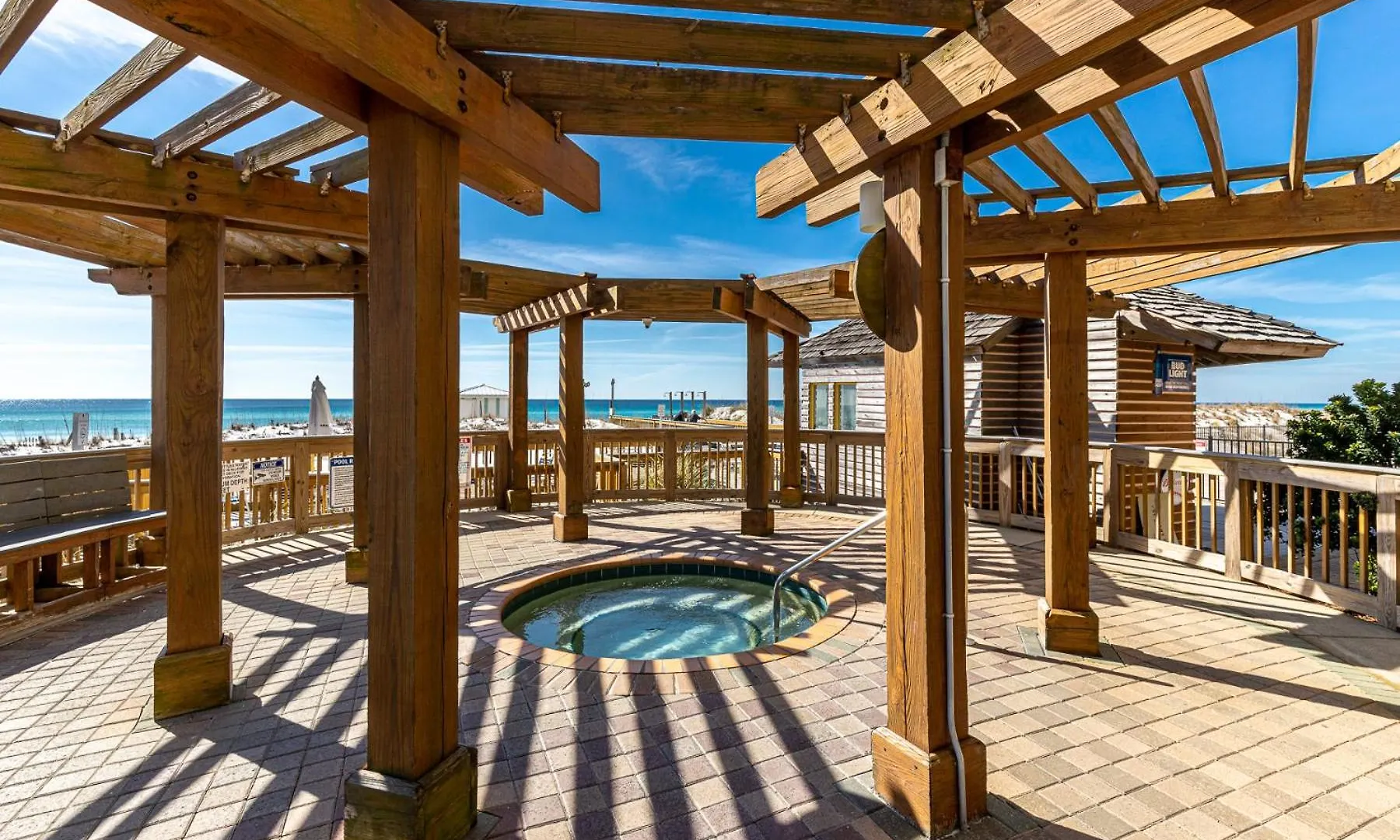 Inlet Reef 102- By Holiday Isle Properties Destin Apartment