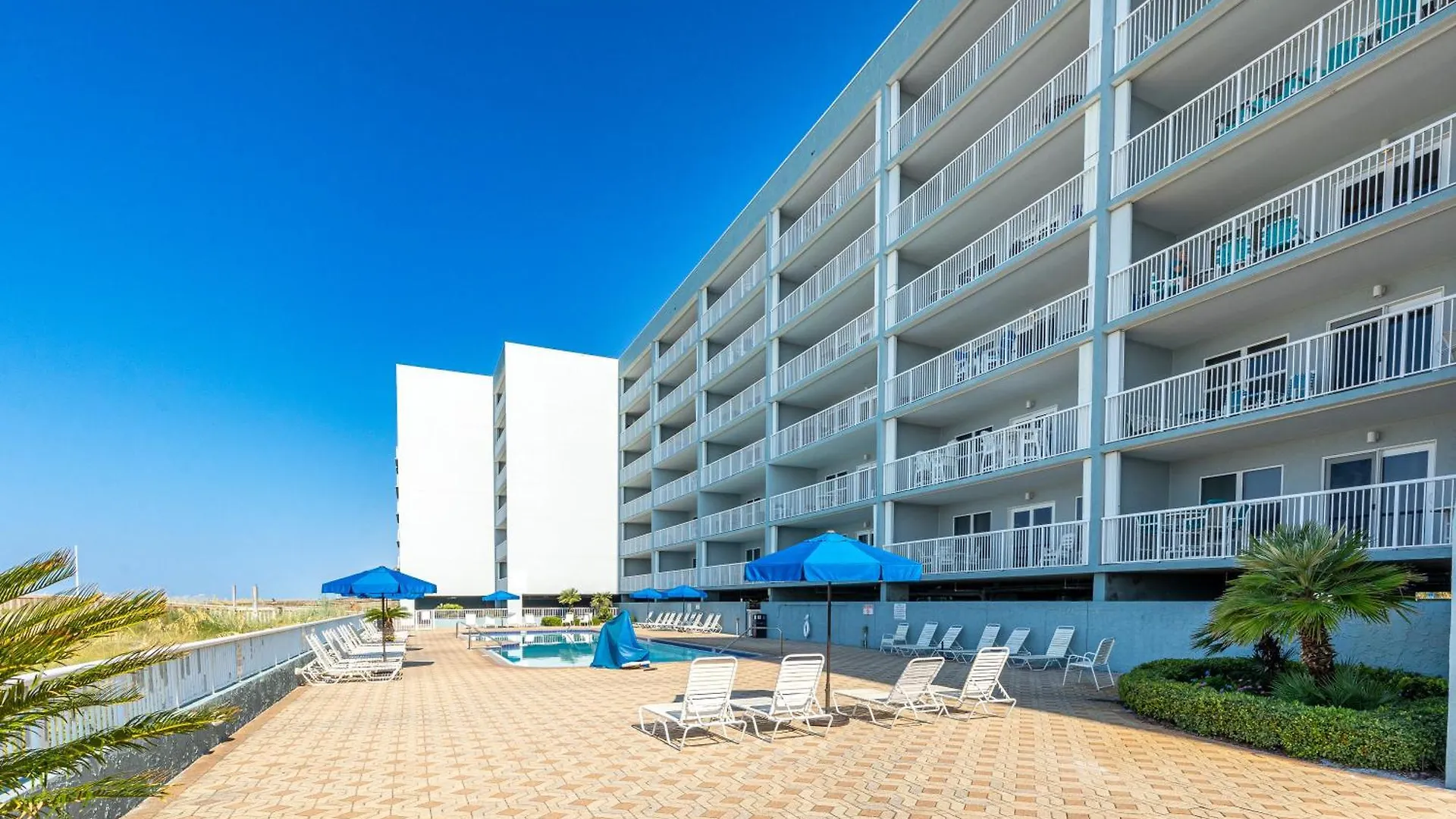 Inlet Reef 102- By Holiday Isle Properties Destin Apartment